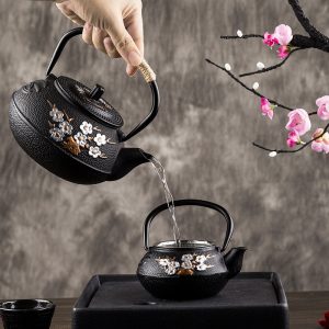 27 Fl Oz Antique Hand-painted Plum And Bamboo Black Cast Iron Teapot Kettle