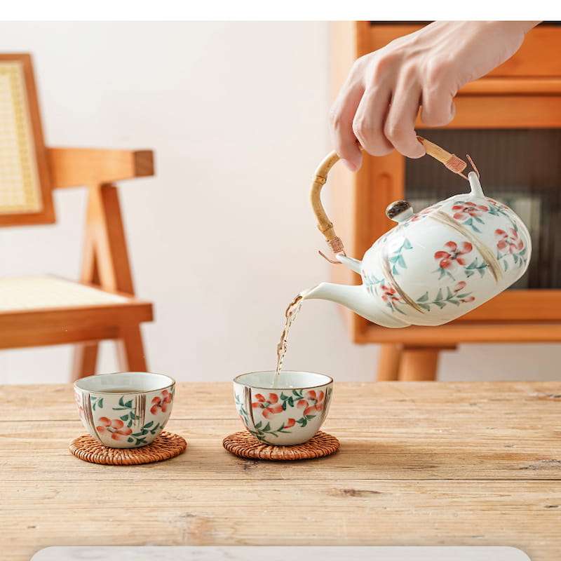 Antique Porcelain Hand-painted Red Flower Japanese Teapot Set With Rattan Woven Bamboo Handle Antique Porcelain Hand-painted Red Flower Japanese Teapot Set With Rattan Woven Bamboo Handle