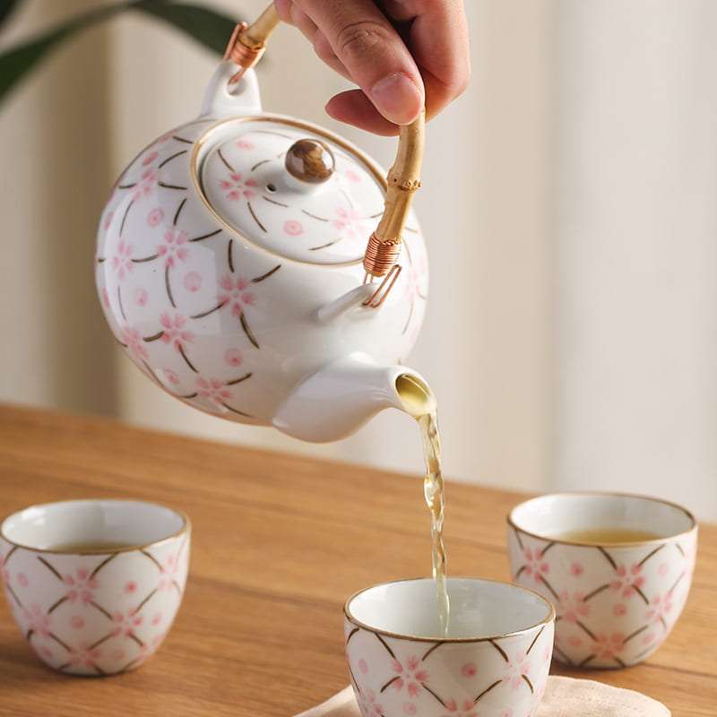 Antique Porcelain Hand-painted Grid Line Sakura Japanese Teapot Set With Bamboo Handle Antique Porcelain Hand-painted Grid Line Sakura Japanese Teapot Set With Bamboo Handle