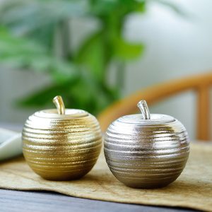 Golden and Silver Color Ceramic Apple Fruit Shaped Tea Caddy for Loose Leaf