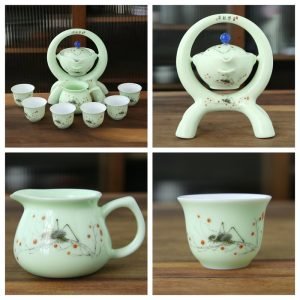 Insect Pattern Celadon Semi Automatic Lazy Tea Set With Circle Stand