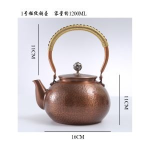 40.5 Fl Oz Antique Solid Hand Hammered Copper Tea Kettle For Sale