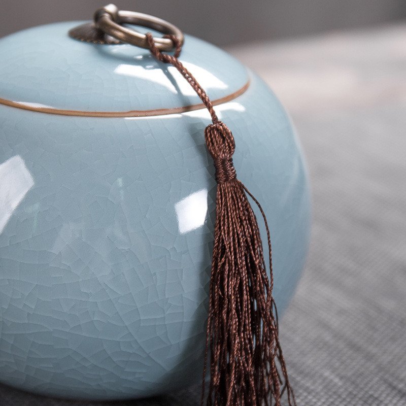Blue Vintage Chinese Crack Porcelain Loose Leaf Tea Caddy for Sale Blue Vintage Chinese Crack Porcelain Loose Leaf Tea Caddy for Sale