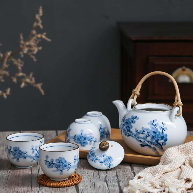 Antique Porcelain Hand-painted Plum Flower Japanese Teapot And Cup Set With Bamboo Handle Antique Porcelain Hand-painted Plum Flower Japanese Teapot And Cup Set With Bamboo Handle
