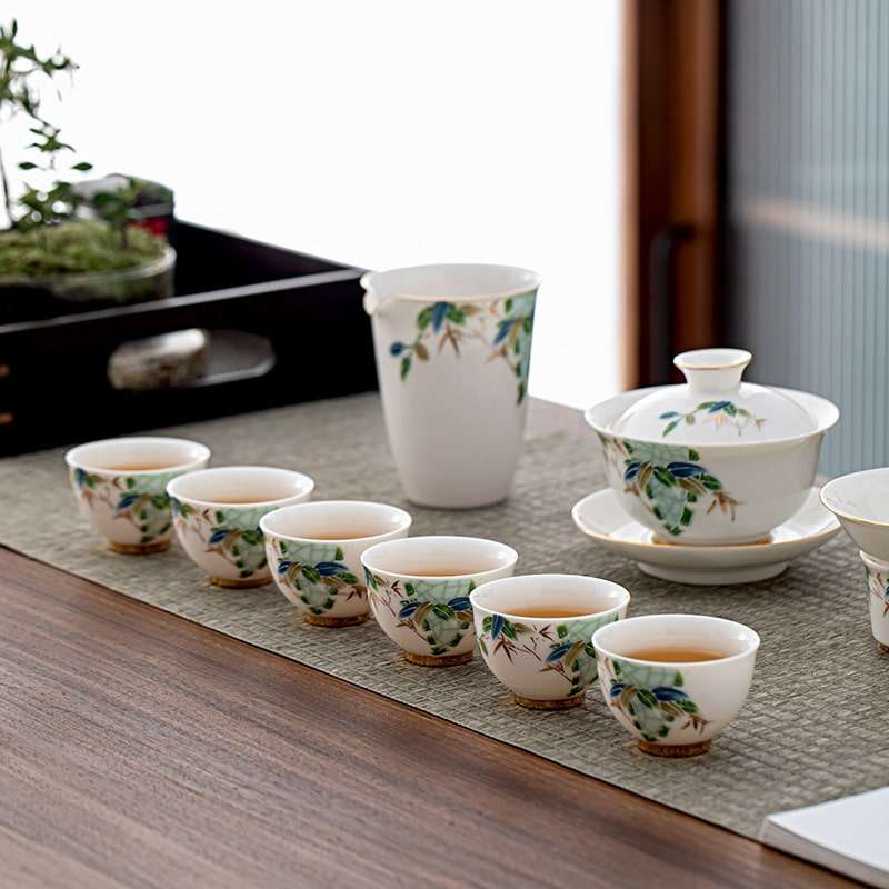 Traditional Tulip Theme White Mutton Fat Jade Porcelain Chinese Tea Gift Set Traditional Tulip Theme White Mutton Fat Jade Porcelain Chinese Tea Gift Set