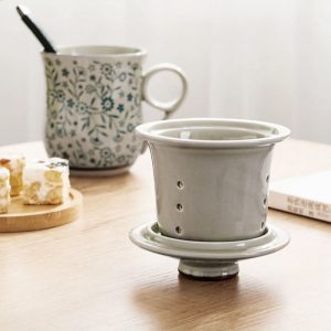 11.8 Fl Oz/350 Ml Blue And White Porcelain Vintage Chinese Tea Mug With Lid And Ceramic Infuser