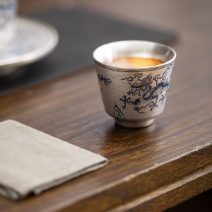 2 Fl Oz/60 Ml Small Silver Gilded Inner Dragon Pattern Chinese Bone China Tea Cup