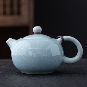 8.1 Fl Oz-9.1 Fl Oz Antique Traditional Chinese Purple Clay Teapot