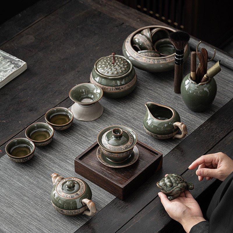 Antique Dragon Theme Cracked Porcelain Traditional Chinese Tea Ceremony Set Antique Dragon Theme Cracked Porcelain Traditional Chinese Tea Ceremony Set