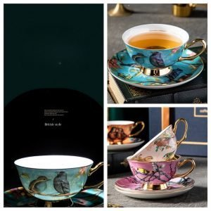 Luxurious And Royal Vintage Patterned Fine Bone China Porcelain Tea Cups And Saucers Set For Sale