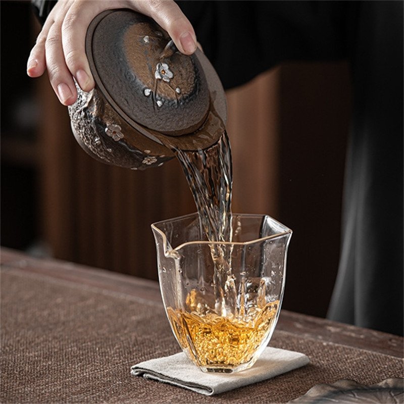 6.76fl Oz/200ml Rust Glaze Fine Silver Plum Blossom Pattern Gaiwan With Lotus Leaf Base 6.76fl Oz/200ml Rust Glaze Fine Silver Plum Blossom Pattern Gaiwan With Lotus Leaf Base