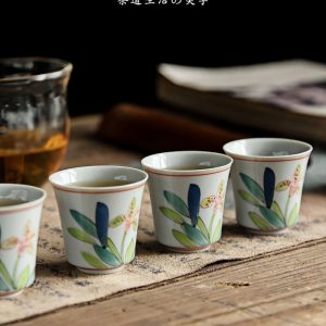 1.2 Fl Oz/35 Ml Hand Painted Iris Ceramic Chinese Gongfu Master Tea Ceremony Cup