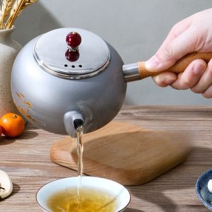 18.6 Fl Oz/550 Ml Antique Stainless Steel Small Camping Teapot With Wooden Handle