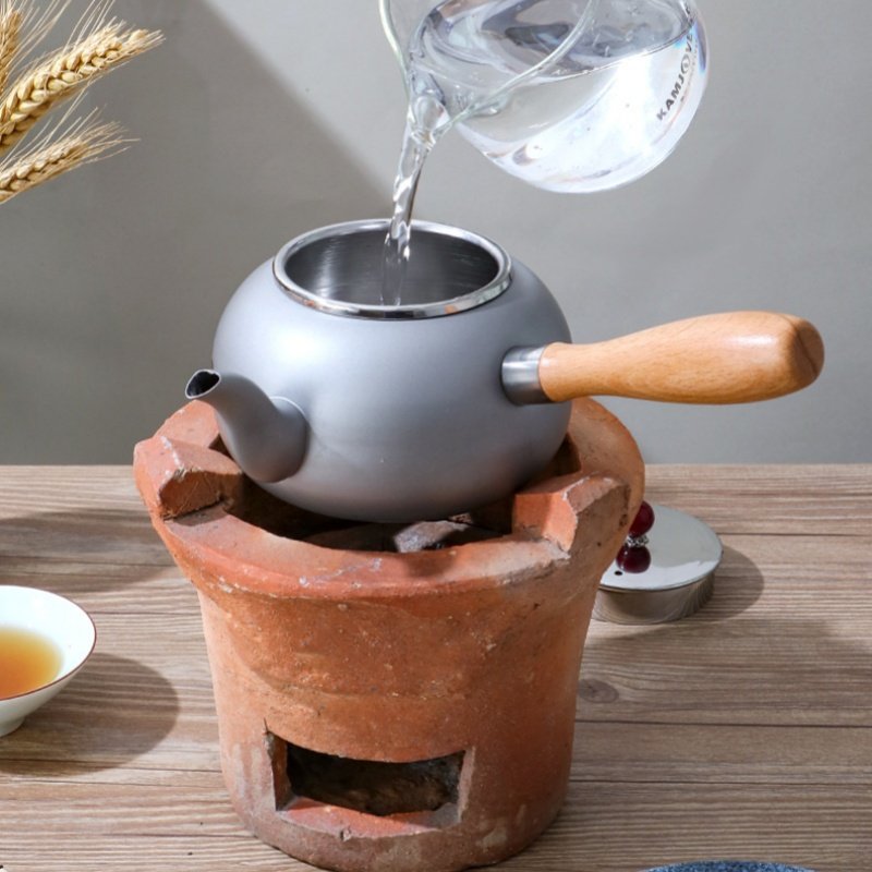 18.6 Fl Oz/550 Ml Antique Stainless Steel Small Camping Teapot With Wooden Handle 18.6 Fl Oz/550 Ml Antique Stainless Steel Small Camping Teapot With Wooden Handle