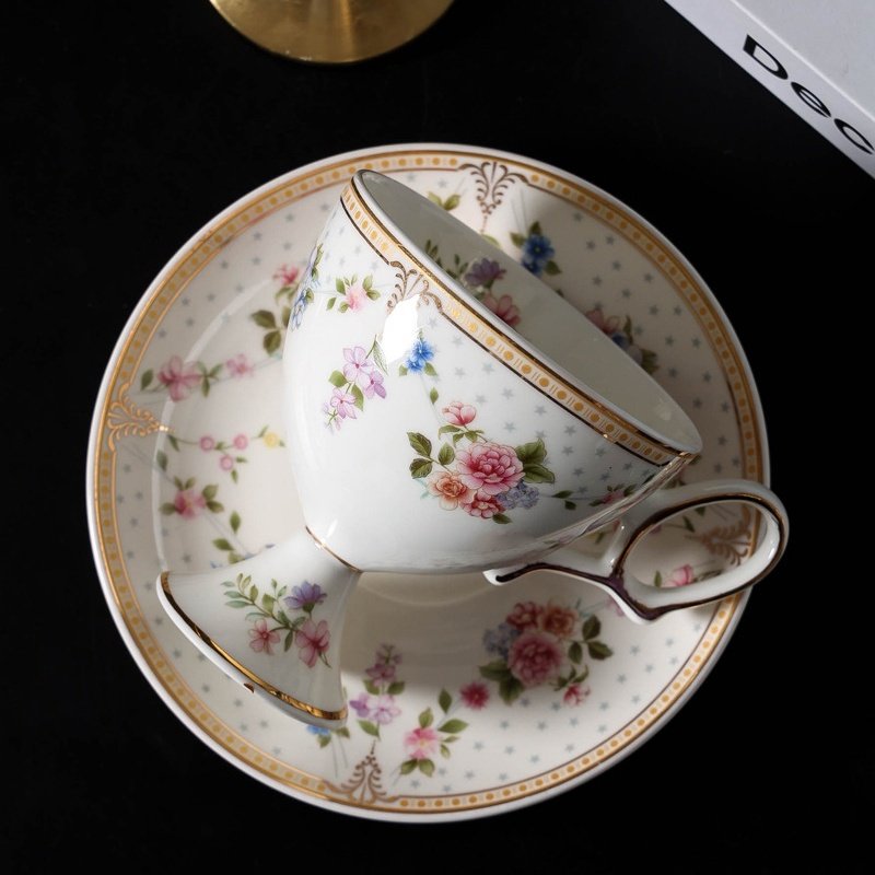 7.4 Fl Oz/220 Ml English Beautiful Floral Fine Bone China Porcelain Tea Cup And Saucer Set For Sale 7.4 Fl Oz/220 Ml English Beautiful Floral Fine Bone China Porcelain Tea Cup And Saucer Set For Sale