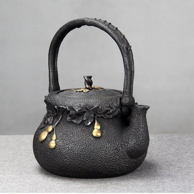 40.6 Fl Oz Traditional Handmade Vintage Old Black Iron Tea Kettle For Sale 40.6 Fl Oz Traditional Handmade Vintage Old Black Iron Tea Kettle For Sale