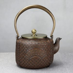 40.6 Fl Oz Handmade Black Crab Pattern Cast Iron Asian Teapot Vintage