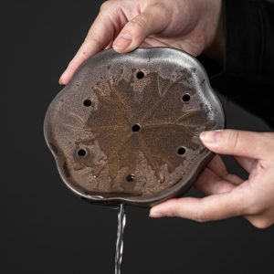 Handcrafted Ceramic Lotus Theme Chinese Style Tea Boat