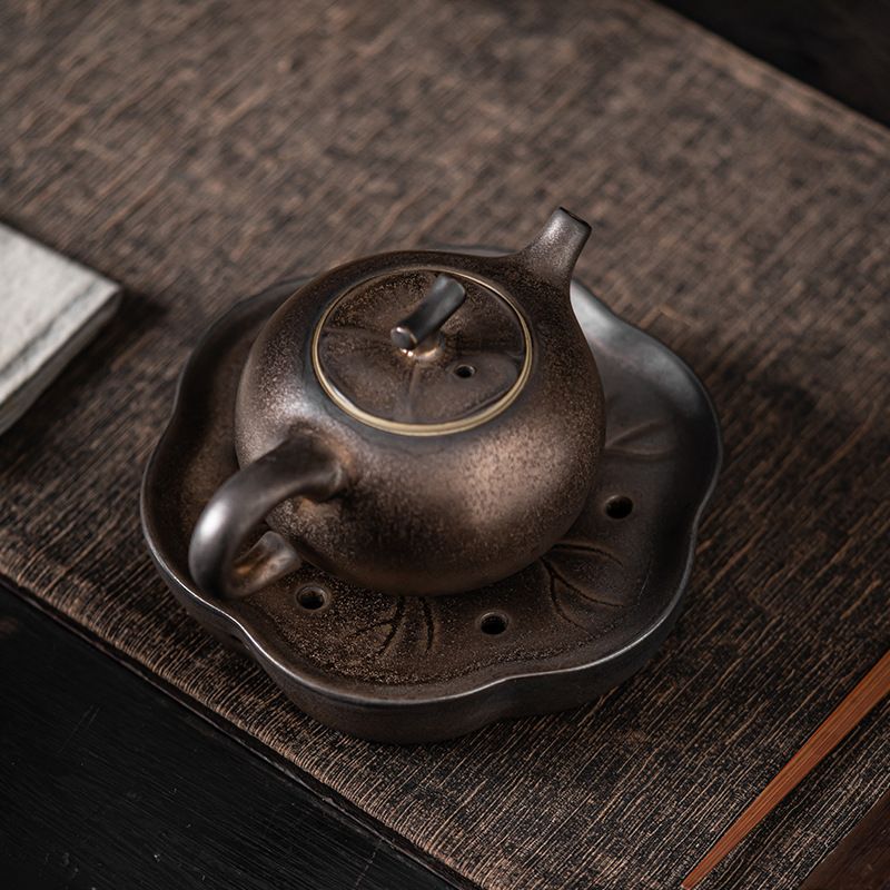 Handcrafted Ceramic Lotus Theme Chinese Style Tea Boat Handcrafted Ceramic Lotus Theme Chinese Style Tea Boat