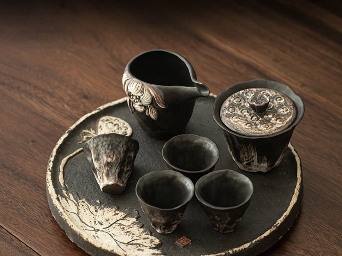 Traditional Rough Pottery Valuable Antique Japanese Tea Ceremony Set