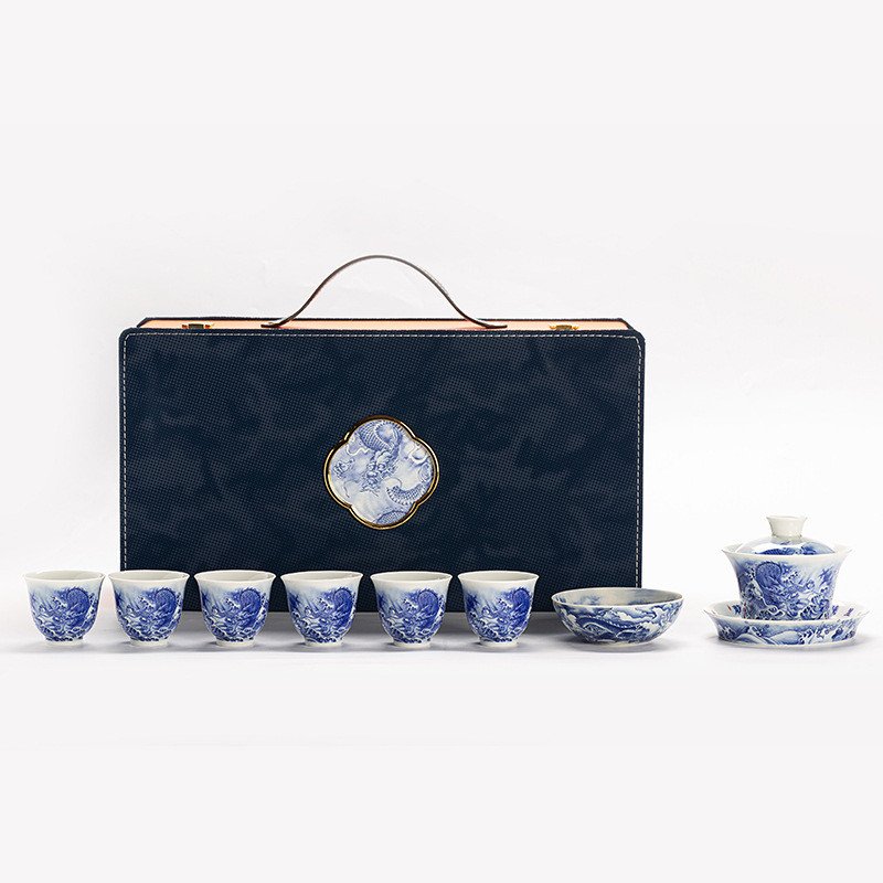 5.41fl Oz/160ml Antique Dragon Pattern Blue And White Porcelain Jingdezhen Gaiwan Tea Set For Sale 5.41fl Oz/160ml Antique Dragon Pattern Blue And White Porcelain Jingdezhen Gaiwan Tea Set For Sale
