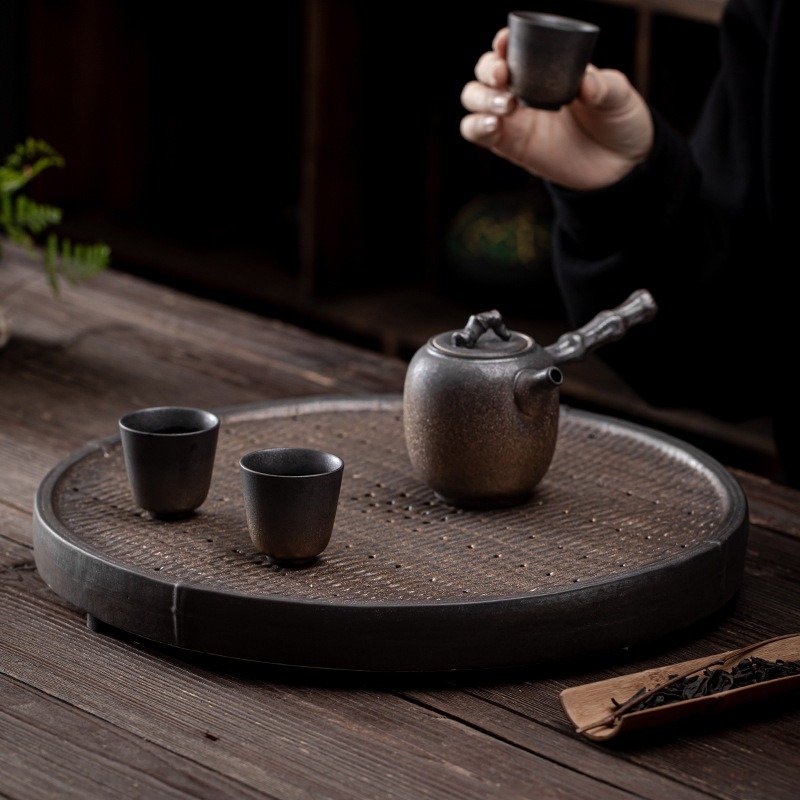 Japanese Style Iron Glazed Gongfu Tea Tray With Water Storage Drainage Made Of Porcelain Japanese Style Iron Glazed Gongfu Tea Tray With Water Storage Drainage Made Of Porcelain