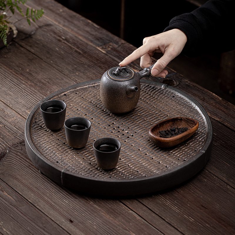 Japanese Style Iron Glazed Gongfu Tea Tray With Water Storage Drainage Made Of Porcelain Japanese Style Iron Glazed Gongfu Tea Tray With Water Storage Drainage Made Of Porcelain