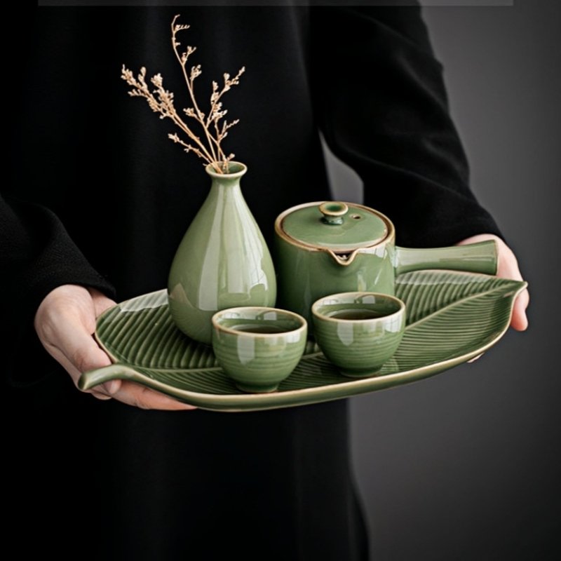 Antique Green Leaf Theme Traditional Japanese Porcelain Tea Ceremony Tea Set Antique Green Leaf Theme Traditional Japanese Porcelain Tea Ceremony Tea Set