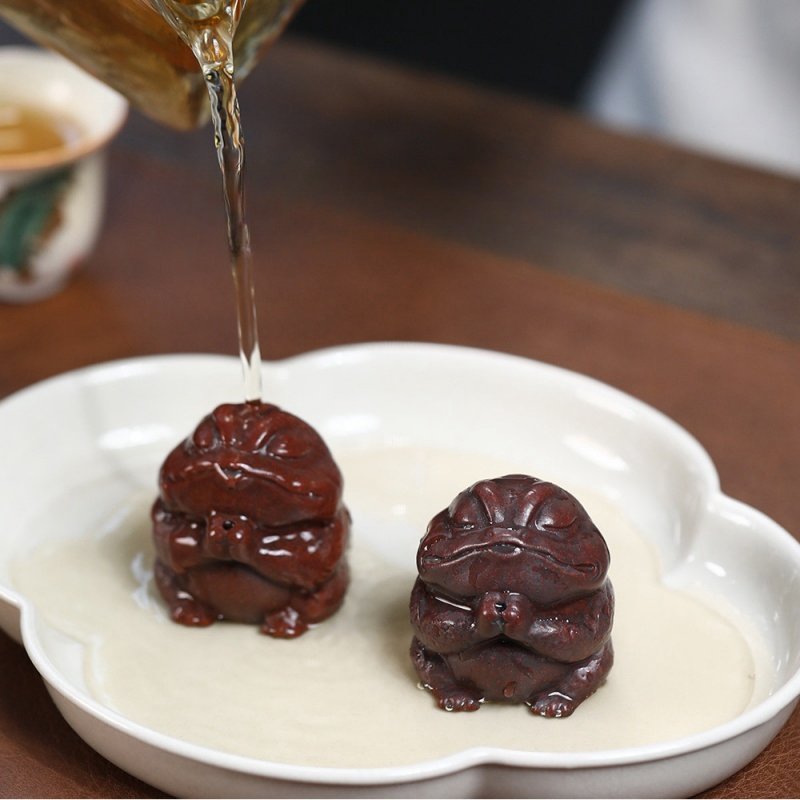 Antique Lucky Frog Tea Pet Purple Clay In Chinese Gongfu Tea Accessories For Good Meanig Antique Lucky Frog Tea Pet Purple Clay In Chinese Gongfu Tea Accessories For Good Meanig