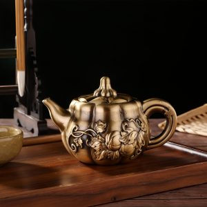 Antique Small Pumpkin Shaped Embossed Pattern Brass Tea Kettle For Sale