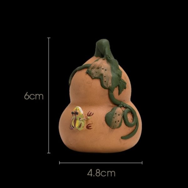 Chinese Creative Yixing Purple Clay Lucky Frog On The Gourd Spits Water Tea Pet