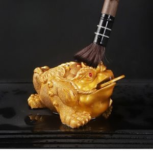 Chinese Gongfu Tea Ceremony Resin Color Changing Golden Toad Tea Pet For Sale