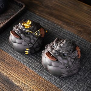 Chinese Tea Ceremony Purple Clay Golden Toad Ancient Tea Pet For Sale