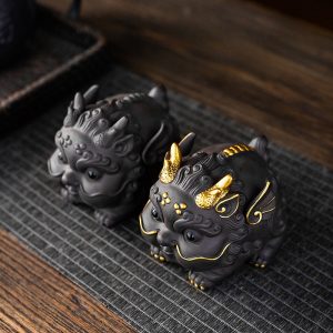 Chinese Traditional Ancient Apsaras Small Pixiu Gongfu Purple Clay Tea Pet