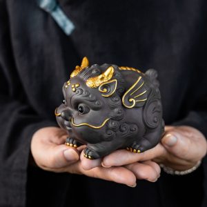 Chinese Traditional Ancient Apsaras Small Pixiu Gongfu Purple Clay Tea Pet