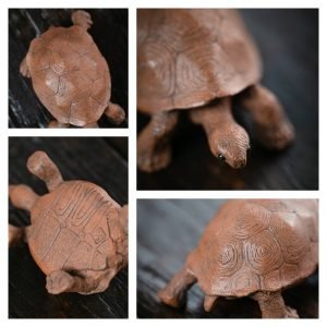 Chinese Traditional Gongfu Old Tea Pet Yixing Purple Clay Turtle Have Good Meanig