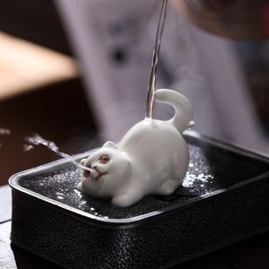 Creative Cyan And Beige Ru Spitting And Squirting Cute Cat Chinese Gongfu Tea Pet