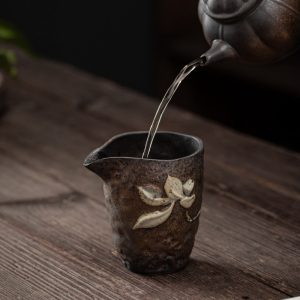 Creative Japanese Gilded Iron Rust Glaze Large Handmade Gongu Fair Cup With Lotus Pattern