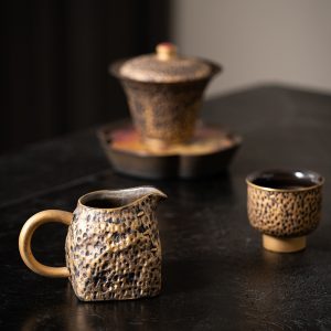 Japanese Vintage Hammered Pattern Golden Glaze Gongfu Tea Ceremony Chahai With Gilded Handle