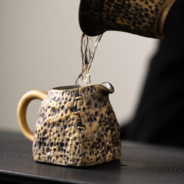 Japanese Vintage Hammered Pattern Golden Glaze Gongfu Tea Ceremony Chahai With Gilded Handle