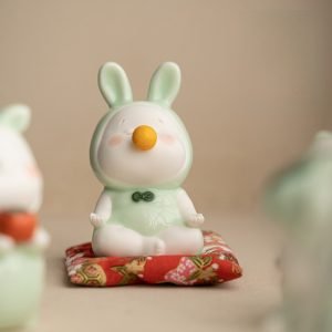 Personalized Traditional Ceramic Mini Cute Sit In Meditation Rabbit Tea Pet With Cushion