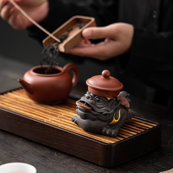 Traditional Chinese Purple Clay Golden Toad Gongfu Tea Pets For Sale
