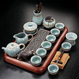 Traditional Ge Kiln Crack Glaze Gongfu Porcelain Tea Ceremony Set With Wooden Tray