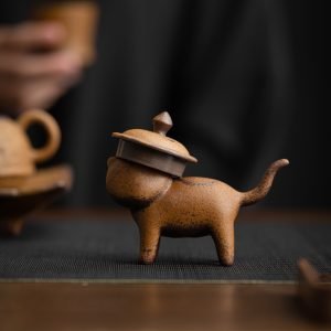 Vintage Glaze Brown Ceramic Cute Miniature Cat Tea Pet For Sale