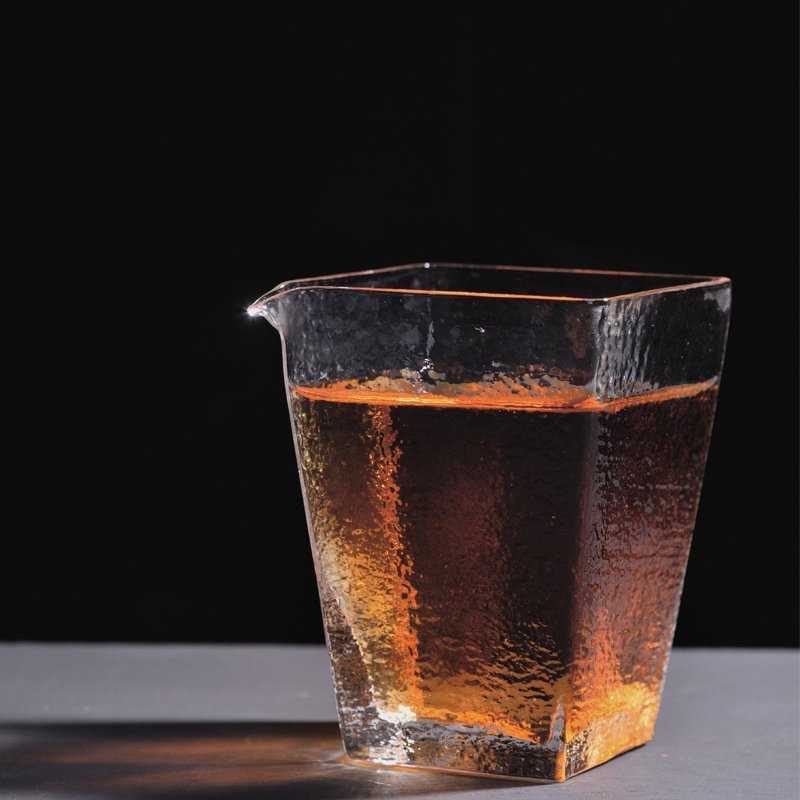 Vintage Japanese Handcraft Square Wave Pattern Clear Glass Gong Dao Bei Tea Divider Vintage Japanese Handcraft Square Wave Pattern Clear Glass Gong Dao Bei Tea Divider