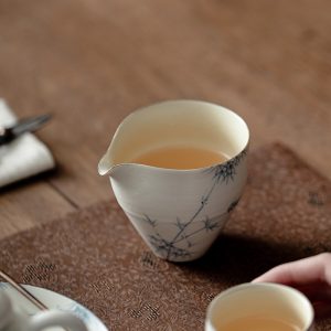 Vintage Wabi-sabi Style Hand Painted Ink Bamboo White Slip Porcelain Tea Divider Chahai