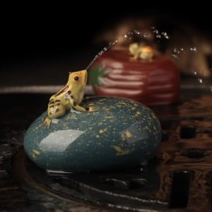 Yixing Purple Clay Green Clay Cute Small Lucky Frog Spits Water Gongfu Tea Pet
