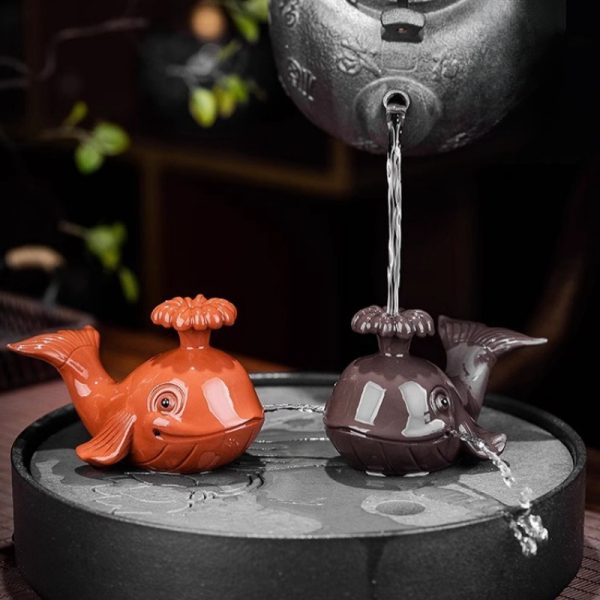 Yixing Traditional Handmade Purple Clay Black And Red Cartoon Cute Whale Squirting Tea Pet