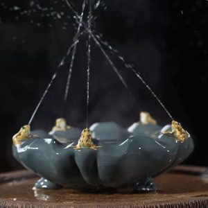 Antique Chinese Yixing Purple Clay Squirtting Frog On The Field Snail Spits Water Tea Pets Foe Sale