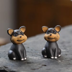 Zisha Handmade Chinese Kongfu Cute Tea Pet Bee Dog Tea Accessories Desk Decoration